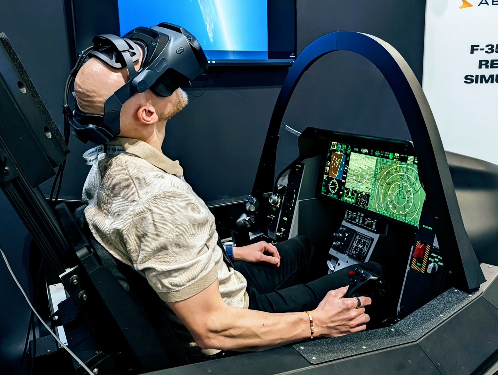 Modern XR-based F-35 simulator at I/ITSEC 2025
